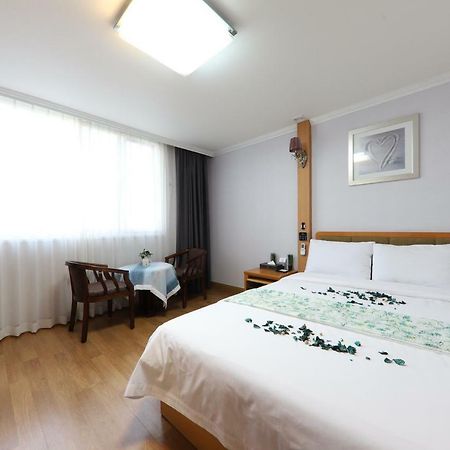 Gwangalli Utopia Tourist Hotel Busan Esterno foto
