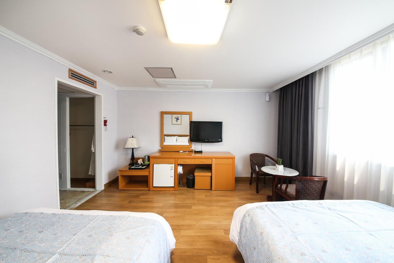 Gwangalli Utopia Tourist Hotel Busan Esterno foto