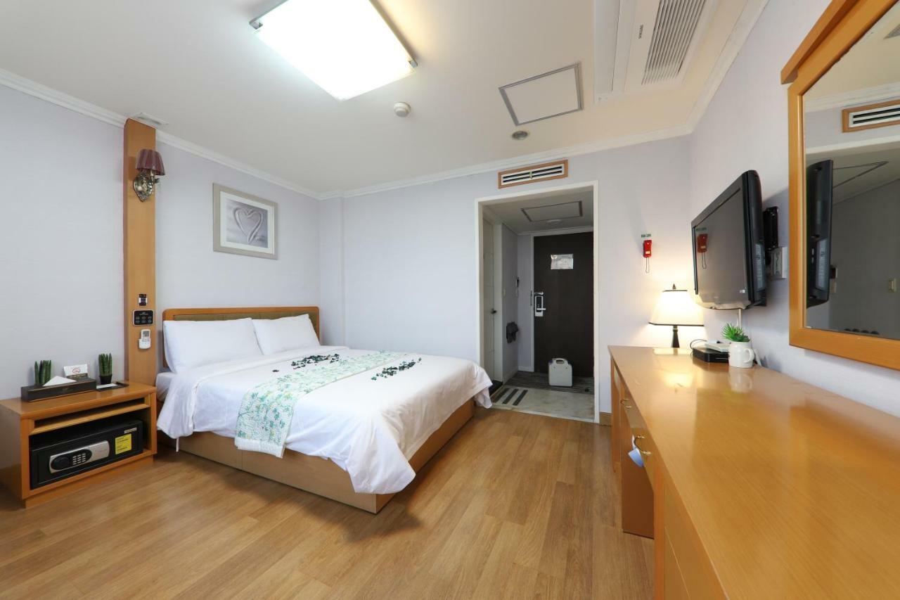 Gwangalli Utopia Tourist Hotel Busan Esterno foto